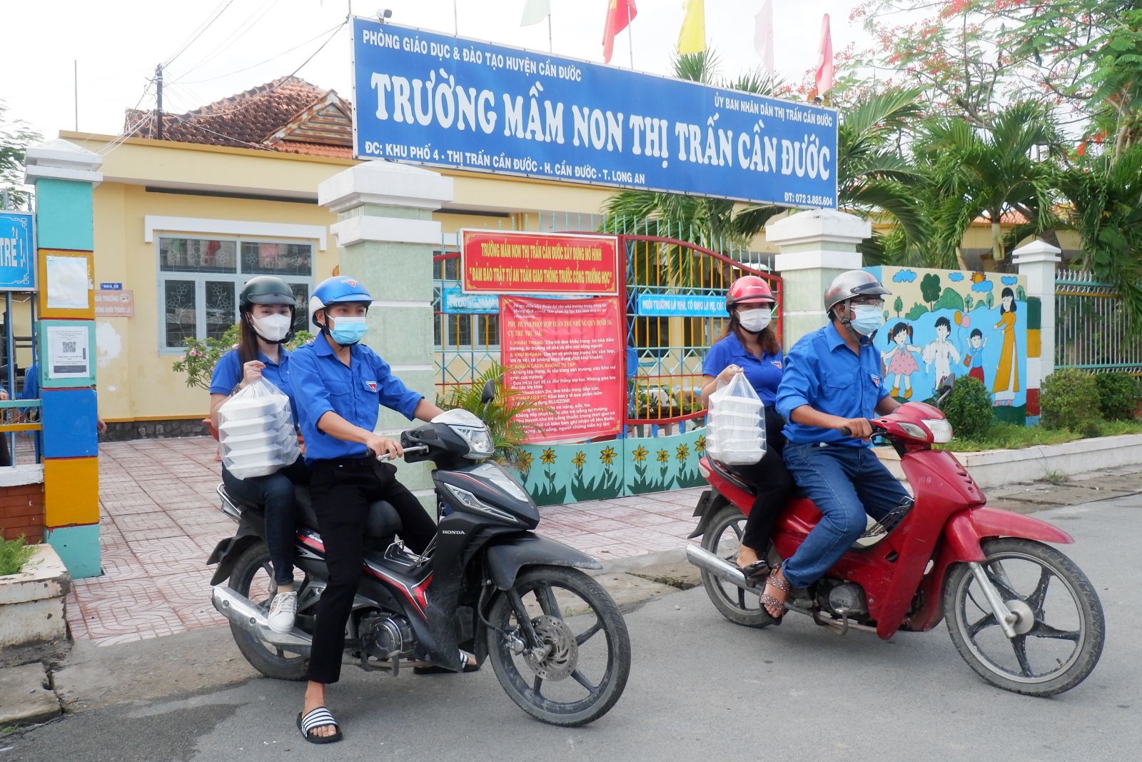 Sức trẻ Long An tình nguyện trên các mặt trận